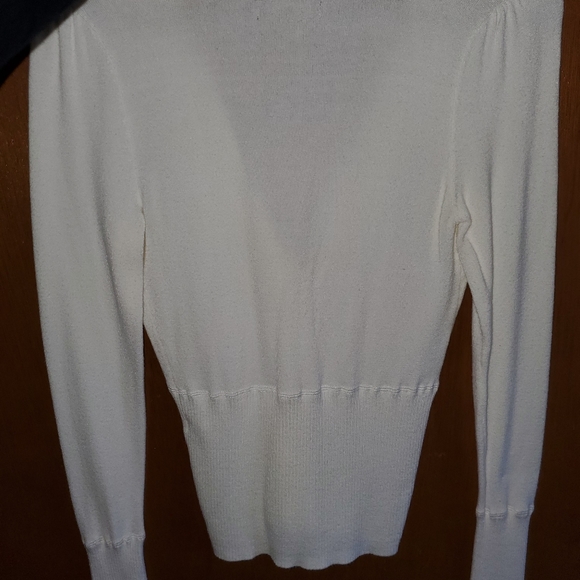 Sweater - Picture 4 of 4